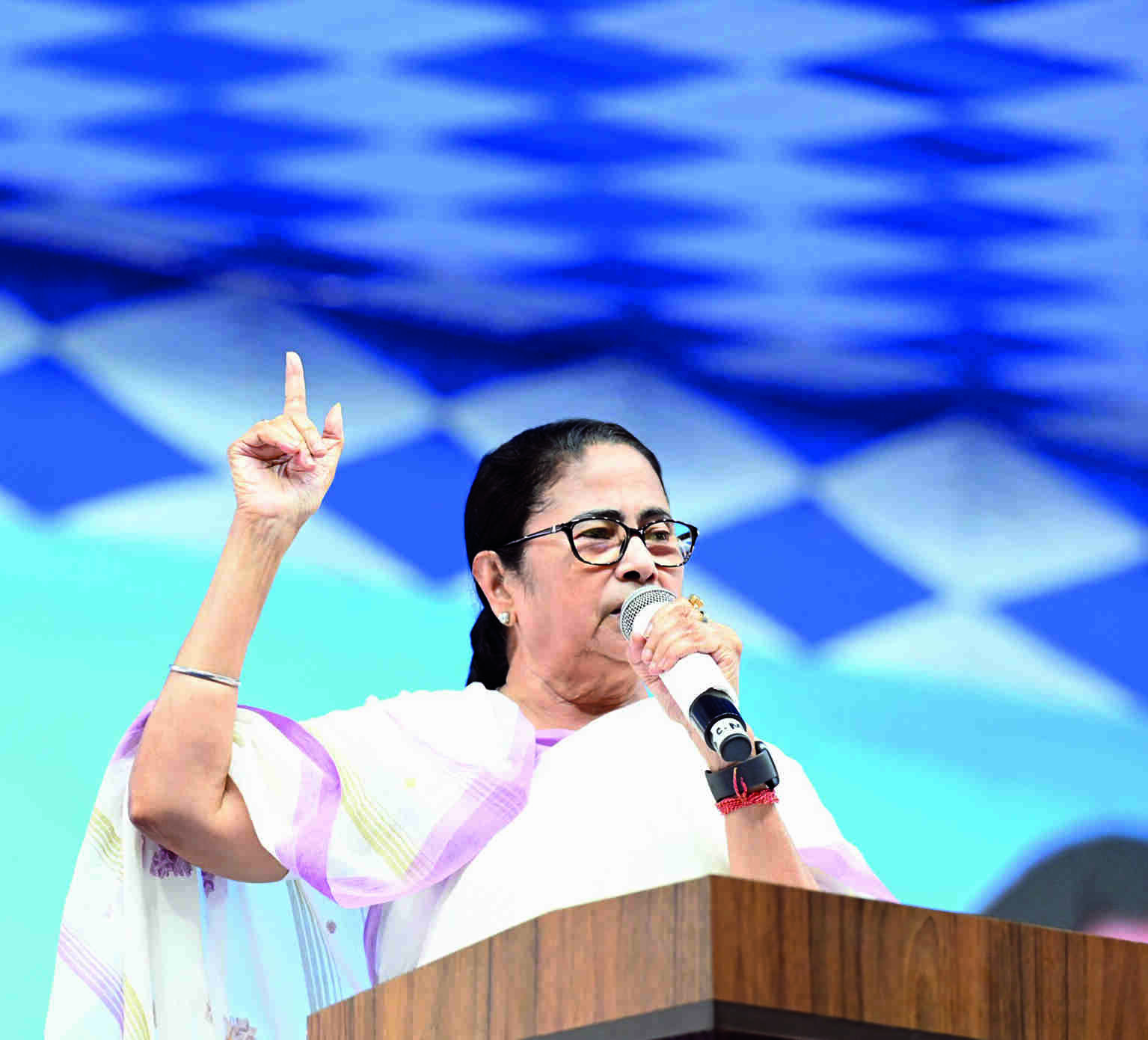 Cooking Gas Cylinder Price To Reach Rs 2K If BJP Returns To Power Mamata