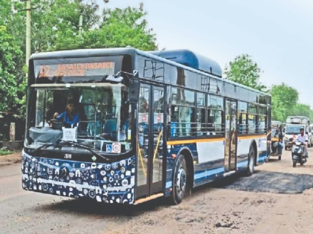 GMCBL bus conductors go on strike over non-payment of dues