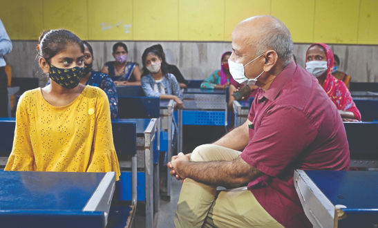 Online learning: Sisodia meets parents at PTMs