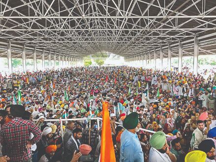 Talks fail, gherao of mini-secretariat to continue till demands are met: Union leaders