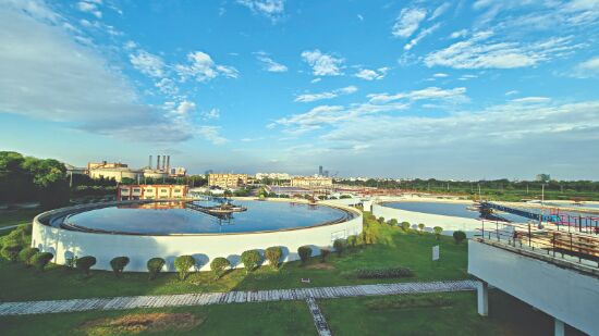 Indias largest STP at Okhla will stop 56.4cr litres of sewage from entering Yamuna daily, says Jain