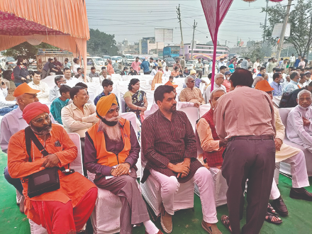 Ggm: Namaz sites blocked for puja, Kapil Mishra invokes Shaheen Bagh