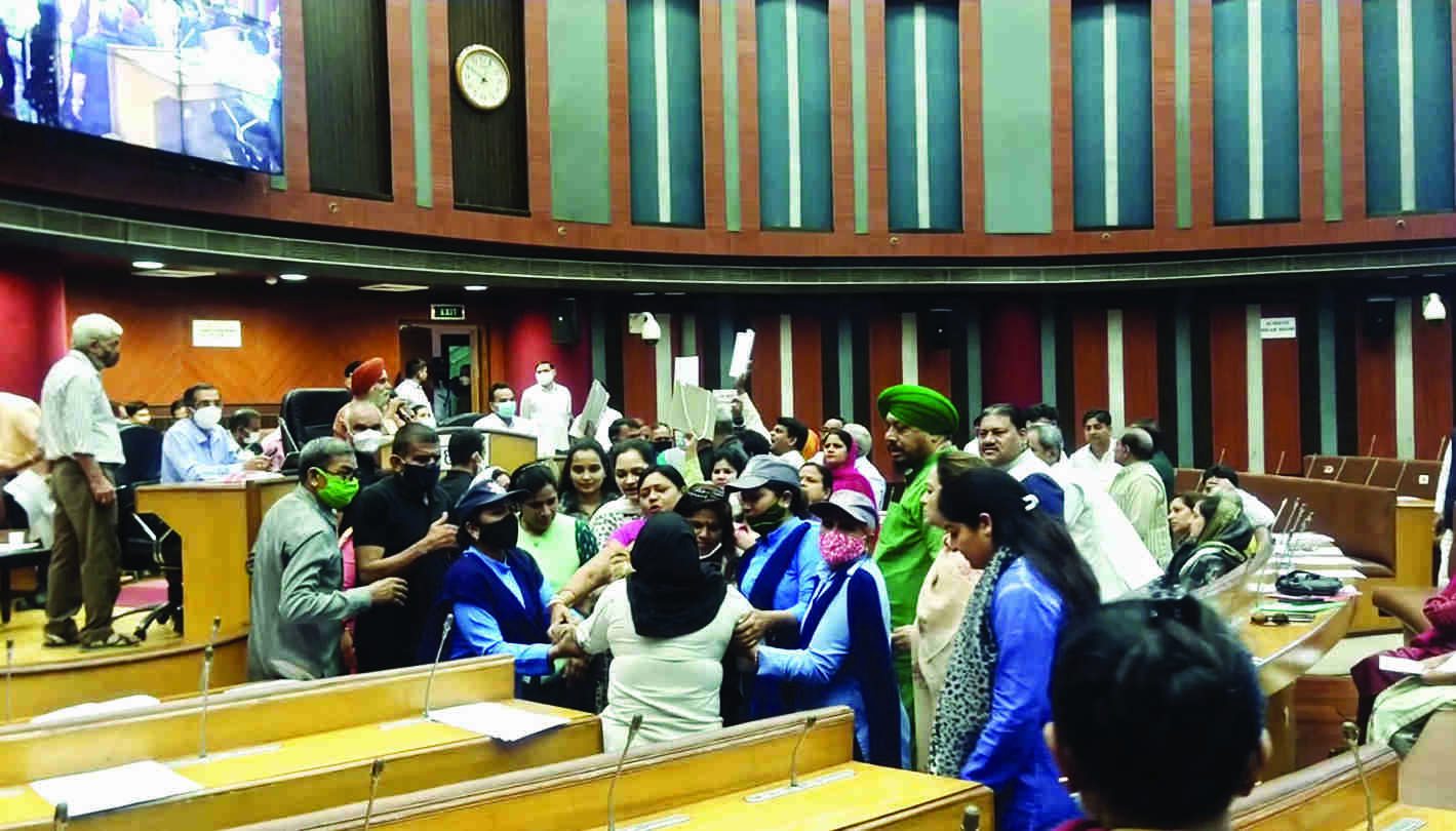 In North & South MCDs,  House erupts in protest, agenda pushed through