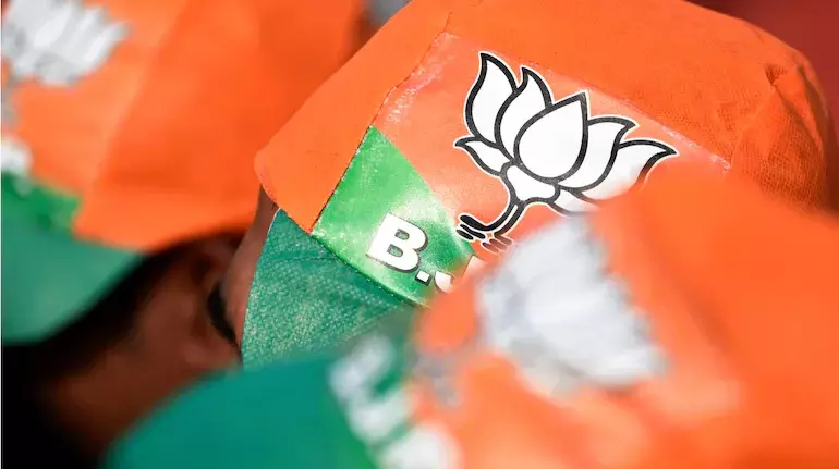 MCD Polls: BJP Wins 10 Seats, AAP Gets 6 As First MCD Results Out