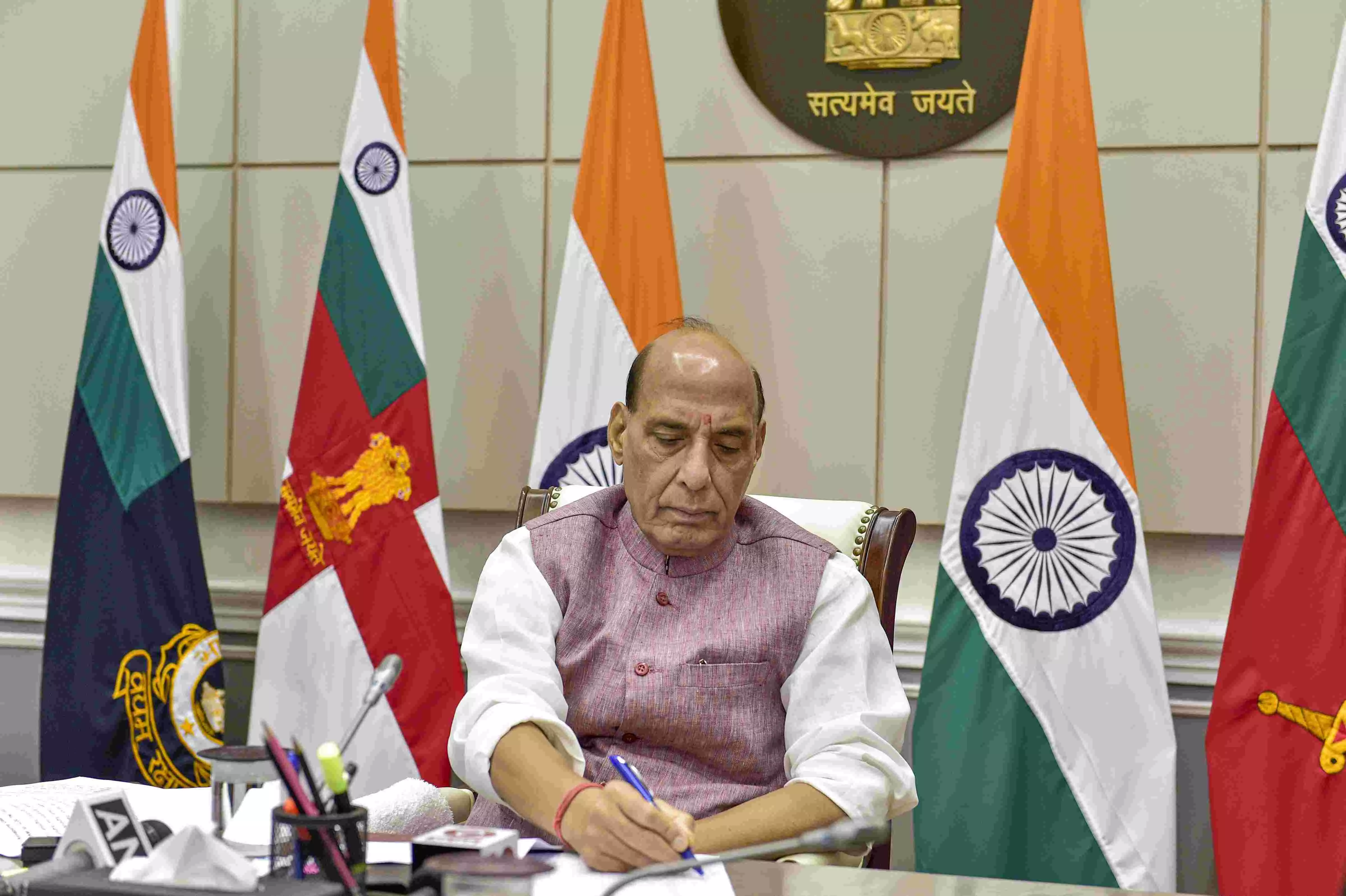 Rajnath slams Cong, says Emergency was biggest blow to democracy