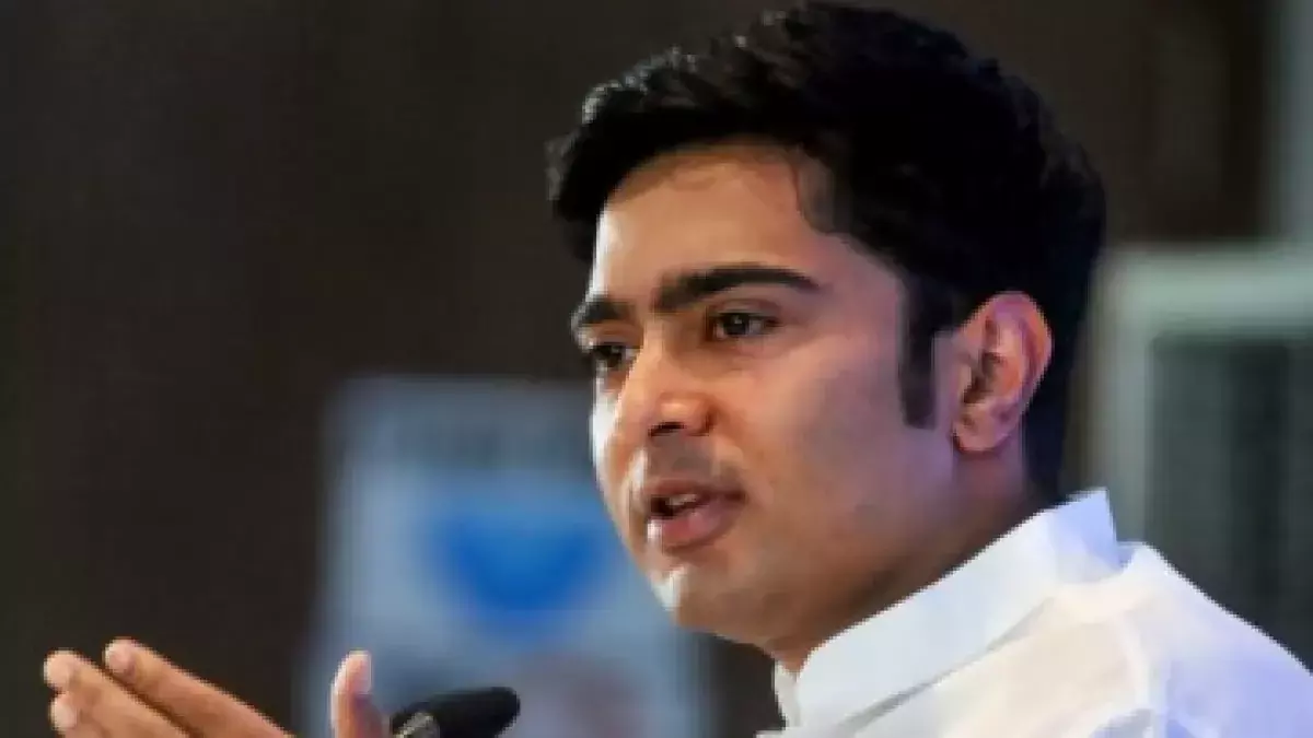 Supreme Court orders withdrawal of look out circular against TMC MP Abhishek Banerjee, wife in coal smuggling case