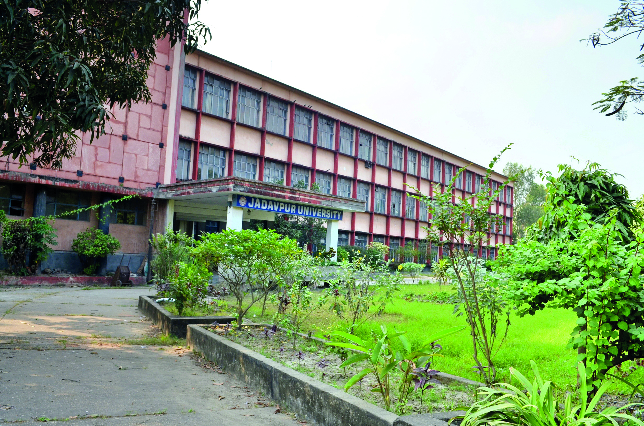 Jadavpur University sees record placement of students