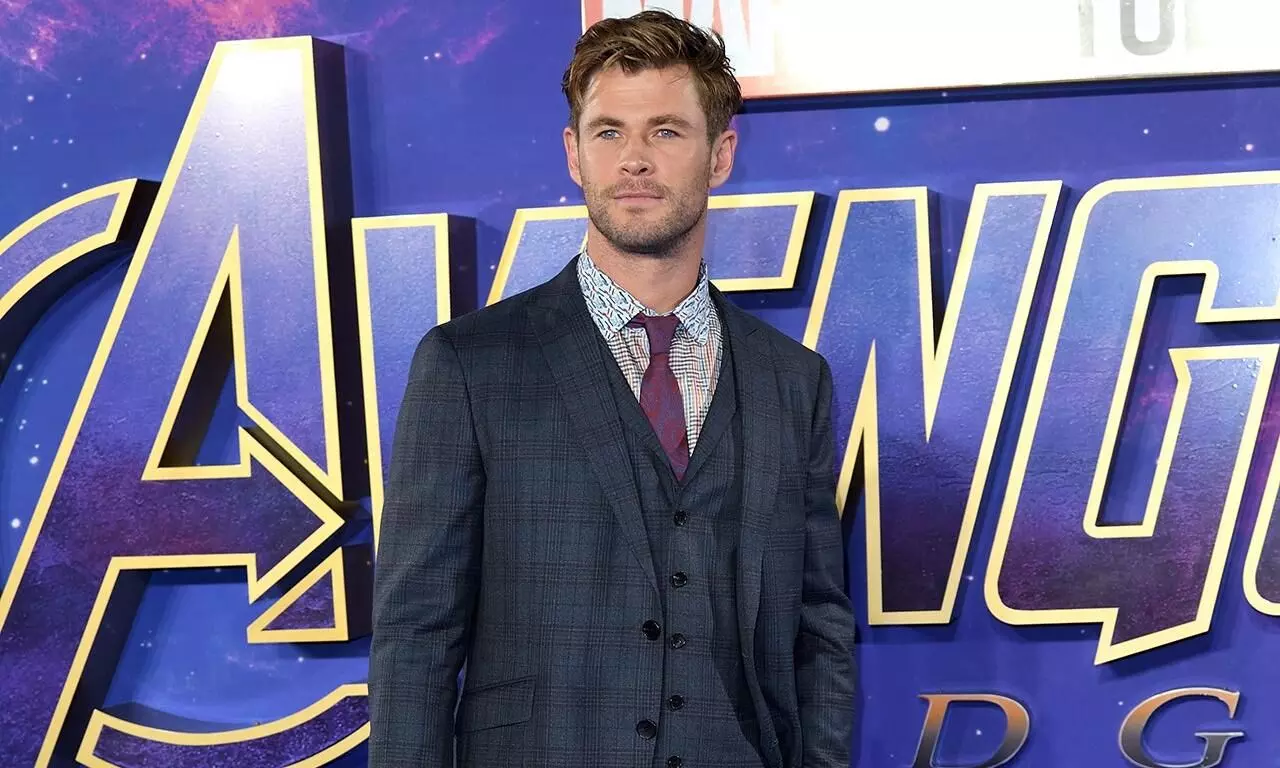 Chris Hemsworth receives Hollywood Walk of Fame