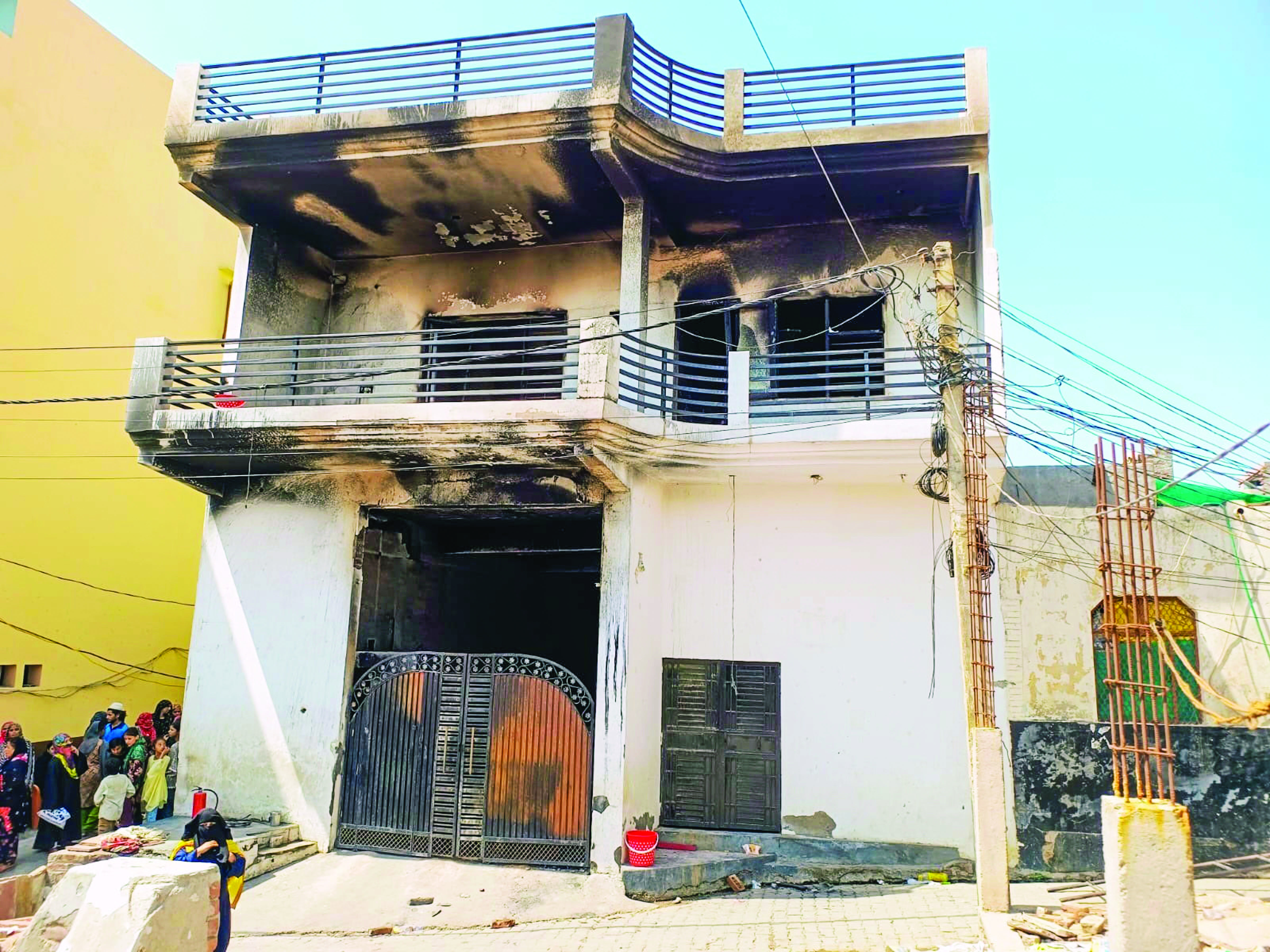 Five killed, two injured as blaze engulfs 3-storey house in Gzb