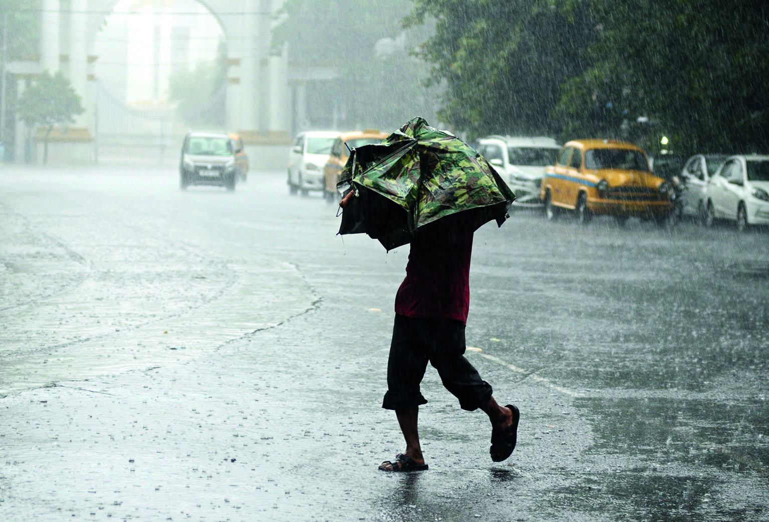 South Bengal districts to witness showers   in next 24 hours: MeT