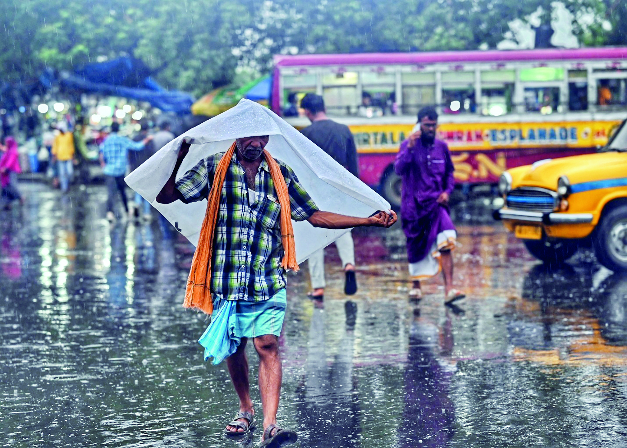 ‘Moderate to heavy rain to hit South Bengal in next 48 hrs’