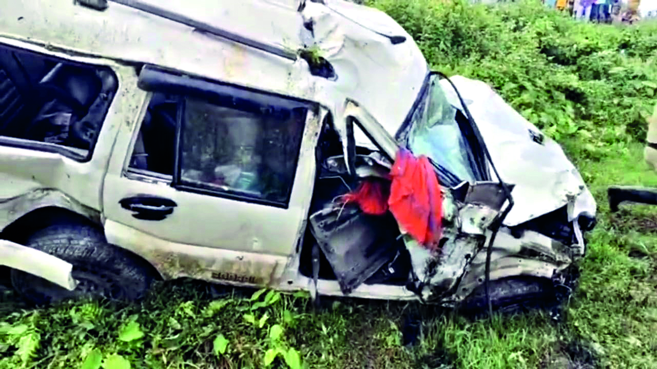 Bagdogra: 6 devotees die, 2 injured in road accident