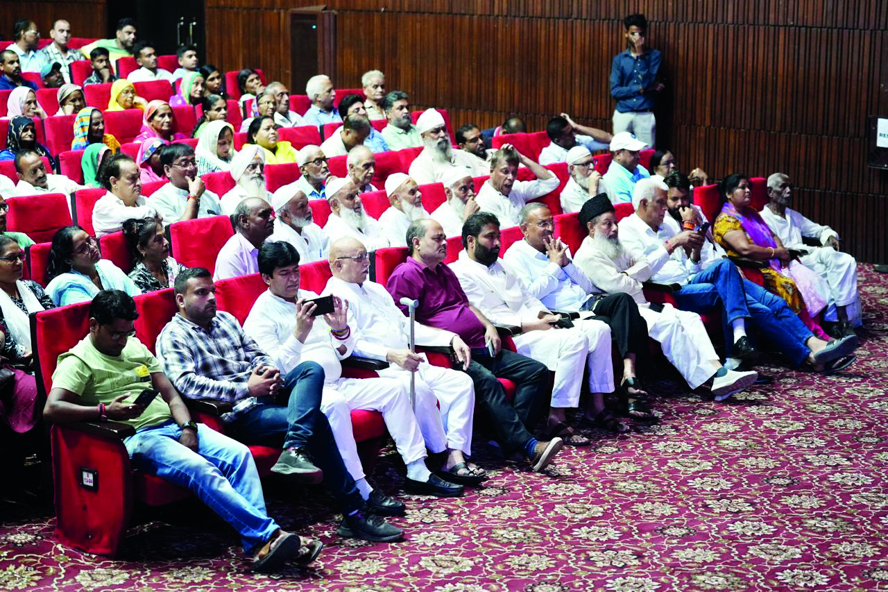 AAP leaders celebrate resumption of pension payments for elderly residents of Delhi