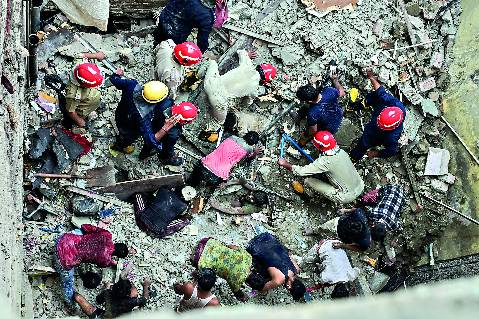 5-storey building collapses in central Delhi, four killed