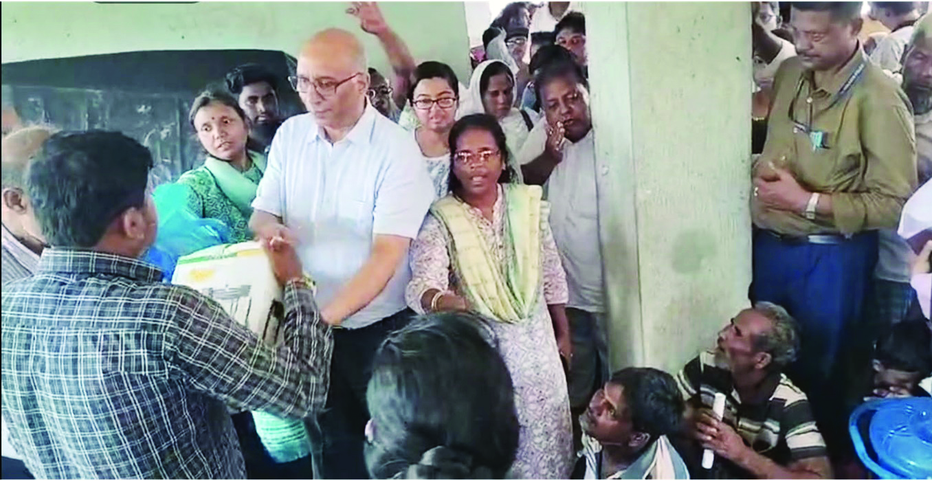 Chief Secy visits flood-affected areas, distributes relief materials