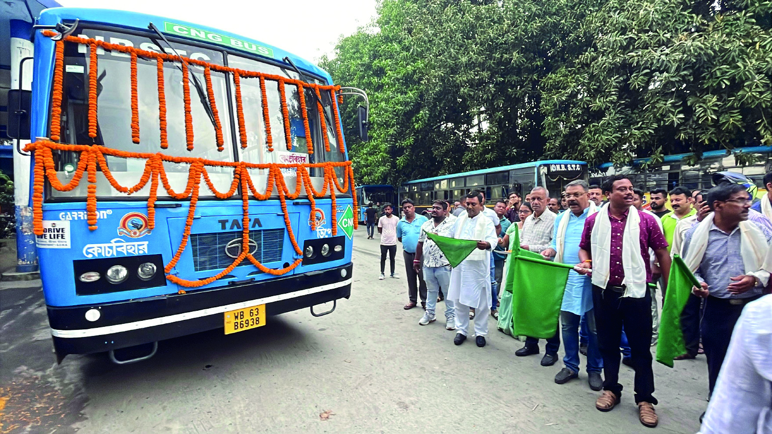 CNG bus services launched ahead of Durga Puja from Siliguri