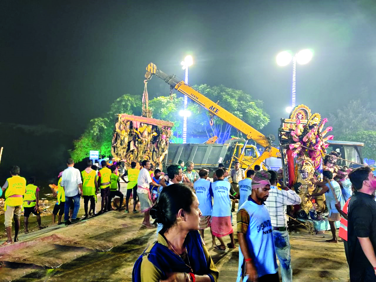 KMC, police ensure safe and smooth passage for immersion processions as over 2K idols immersed