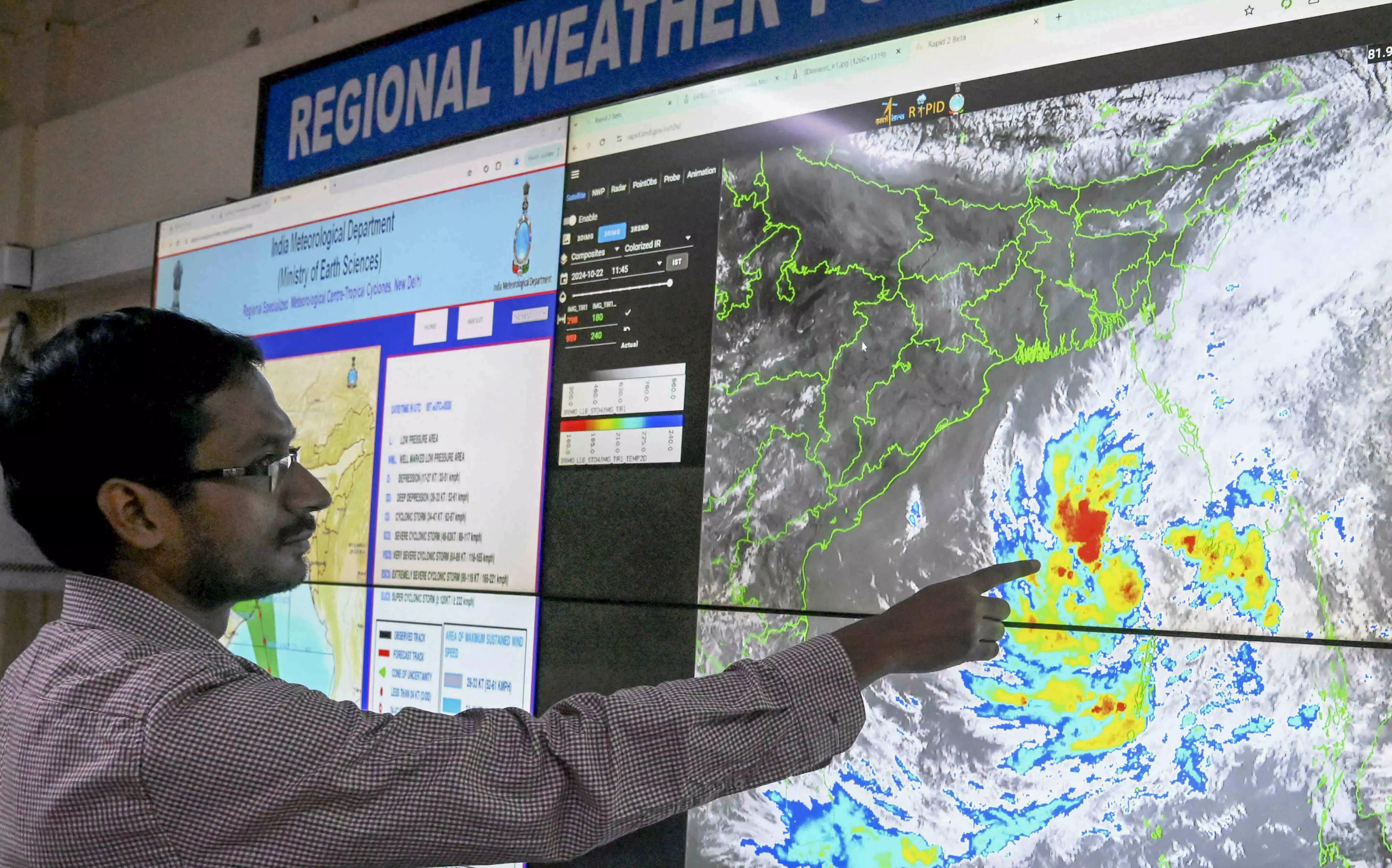 How do we prepare for Cyclone Dana?