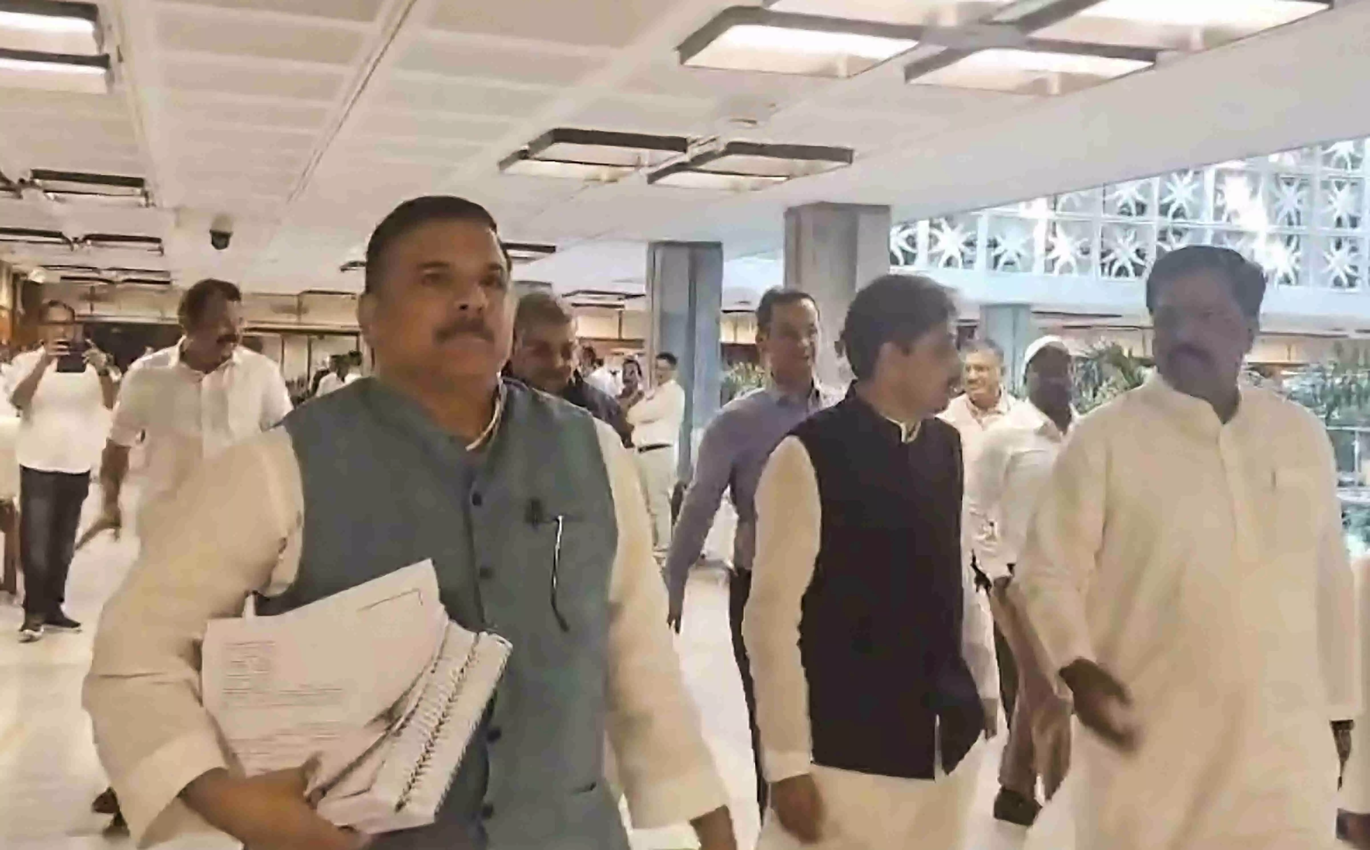 Opposition members walk out of Waqf panel meet, protests ‘altered’ report, rejoin later