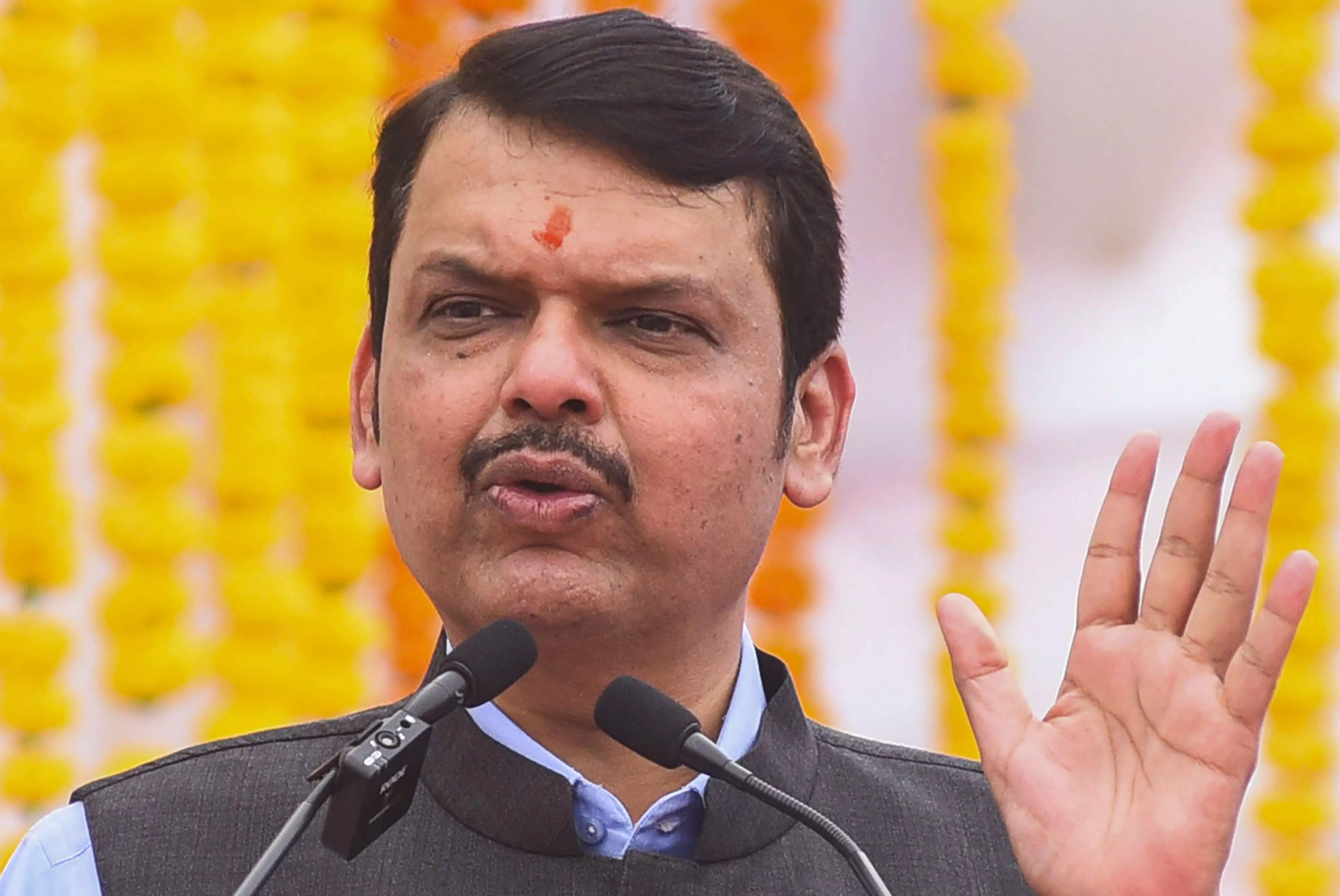 CM Fadnavis leaves for Davos to attend World Economic Forum