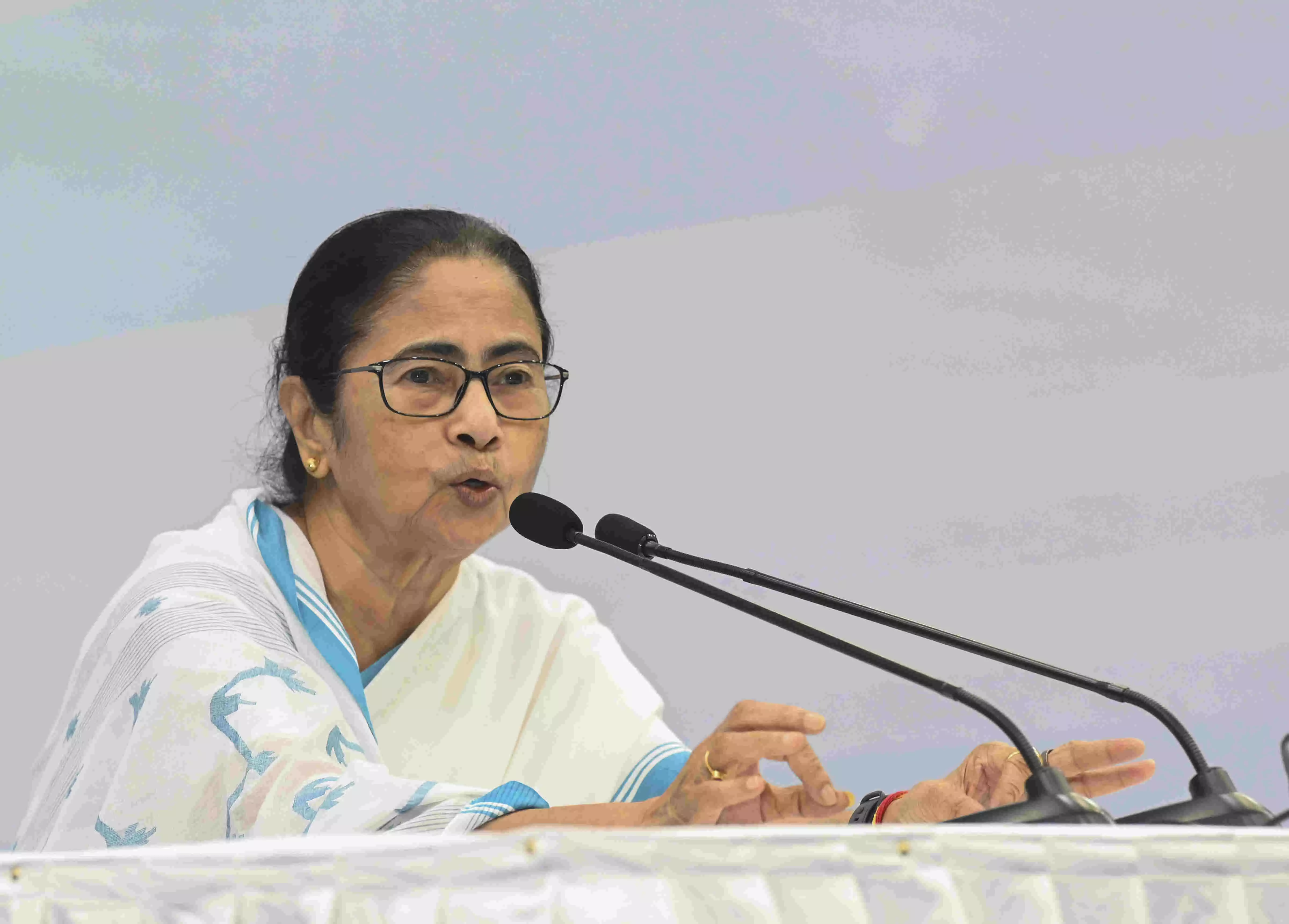 Mamata asks people not to go near Bangladesh border during unrest