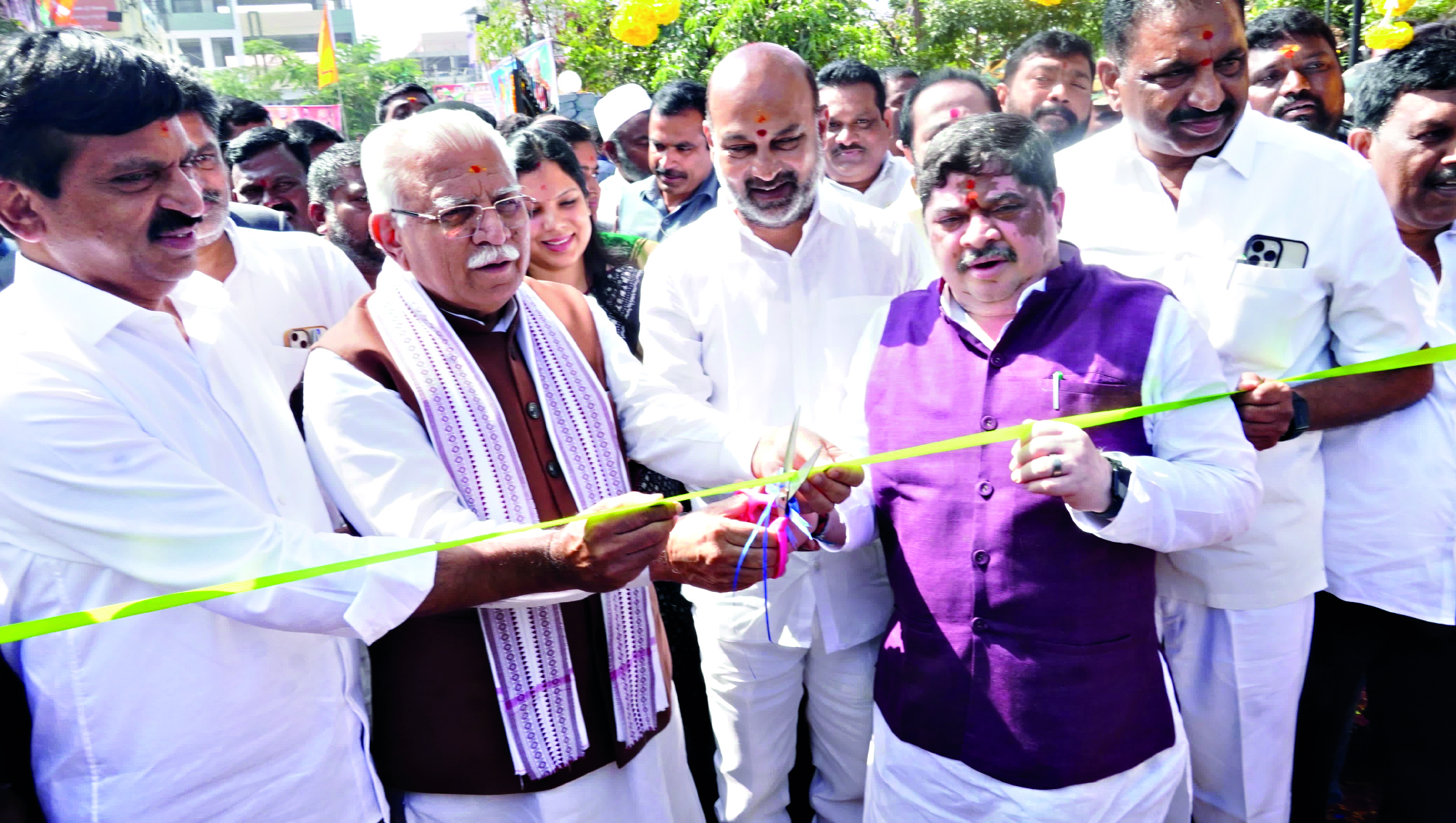 Khattar inaugurates development projects worth Rs 1,117 cr in Telangana