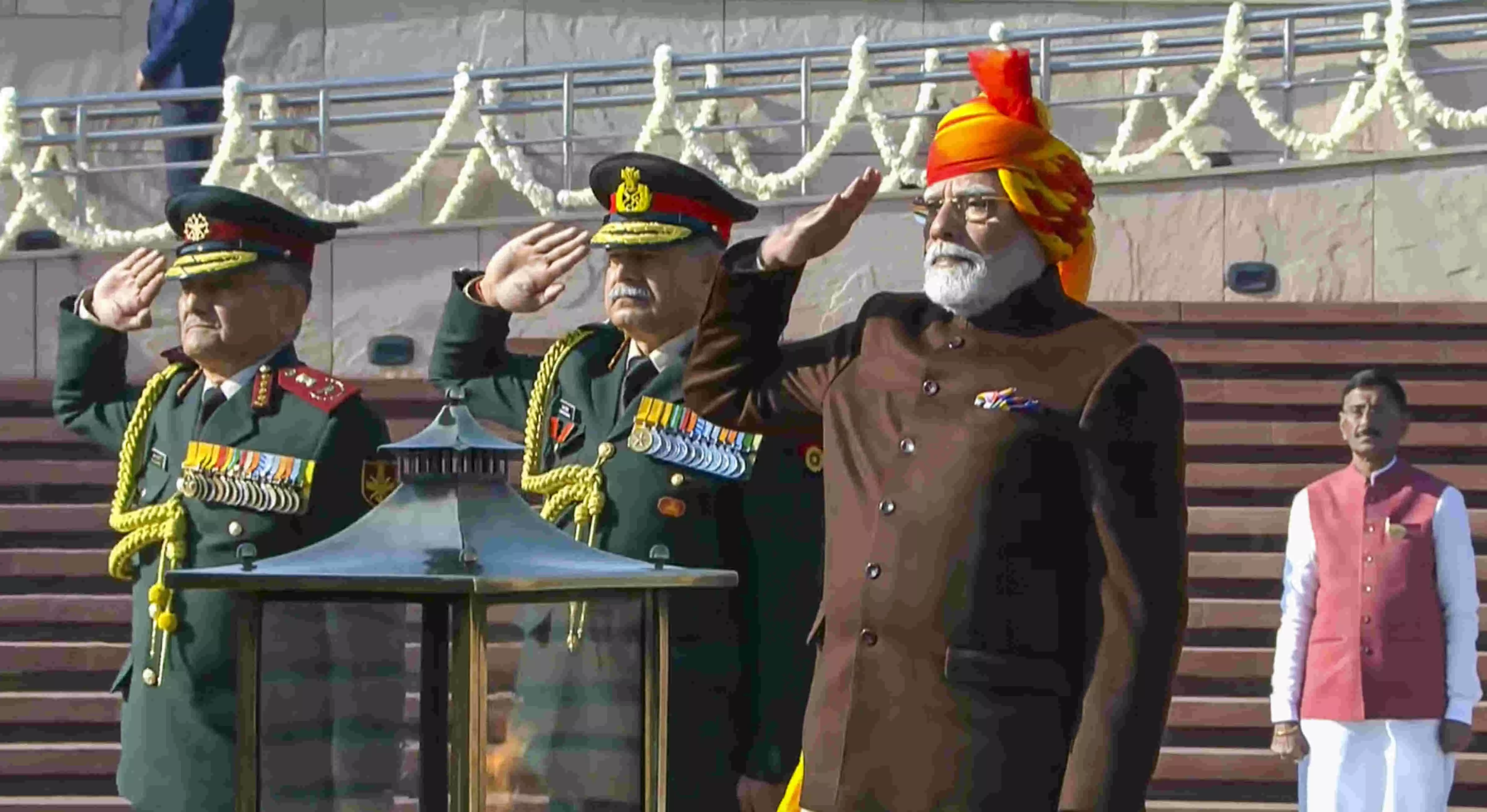 76th Republic Day parade begins on Kartavya Path