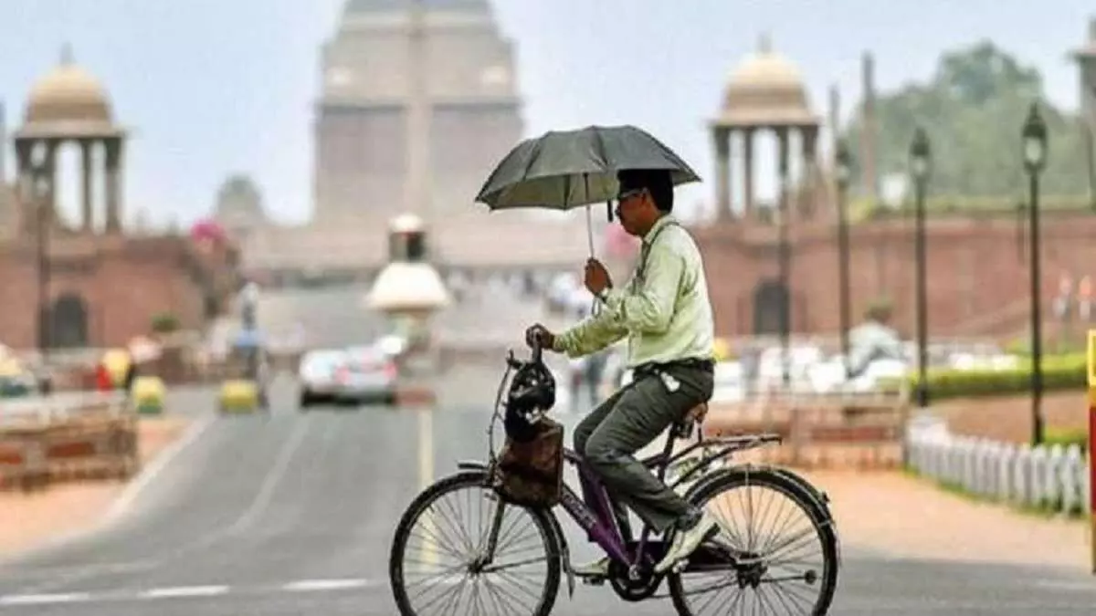 Delhi records maximum temperature of 23.7 deg C