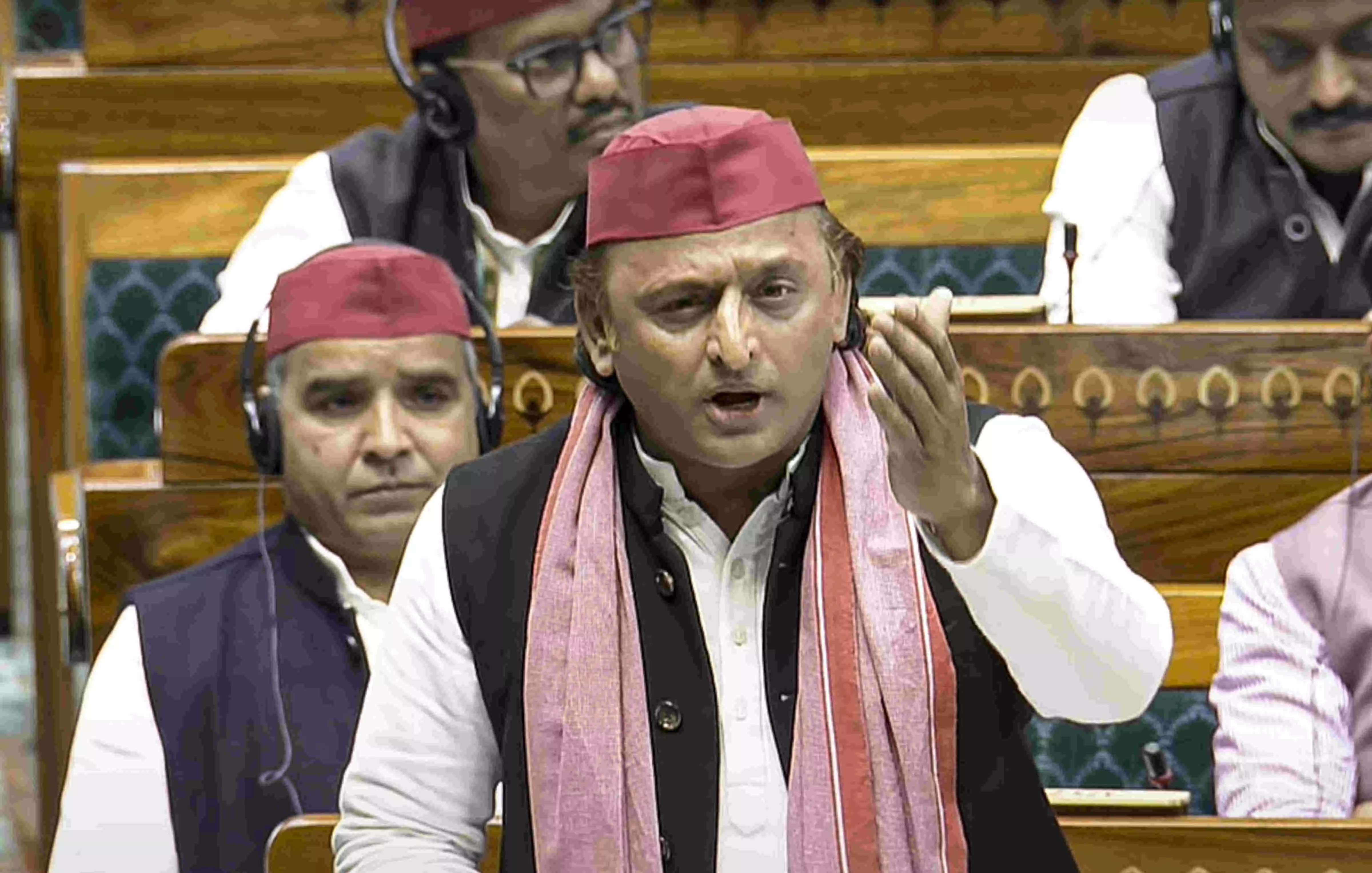 Akhilesh Yadav claims govt hiding Kumbh stampede death toll