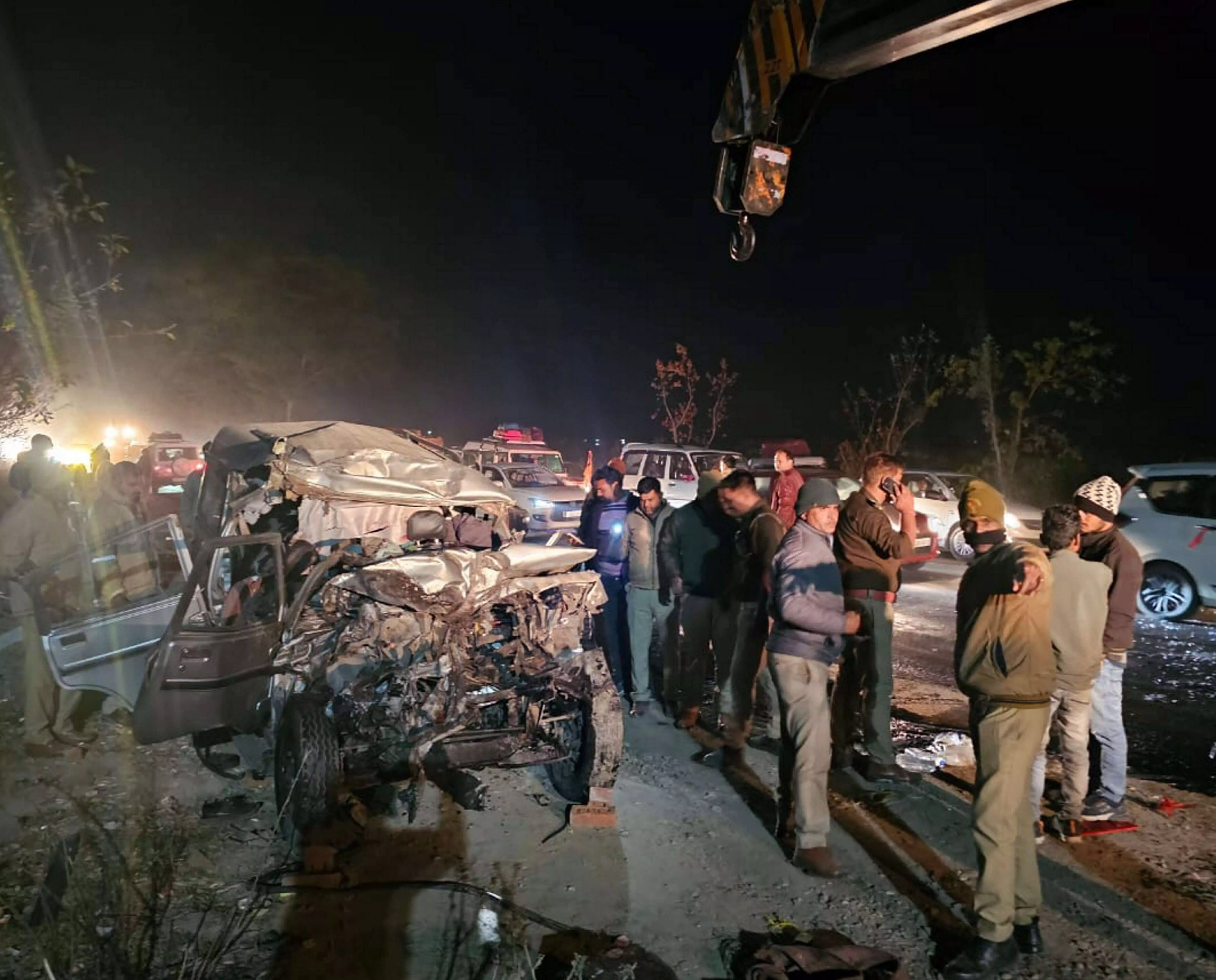 Prayagraj: 10 pilgrims die in road accident; 19 others injured