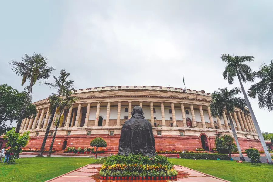 Lifetime ban on convicted politicians too harsh, 6-year bar sufficient: Centre in SC