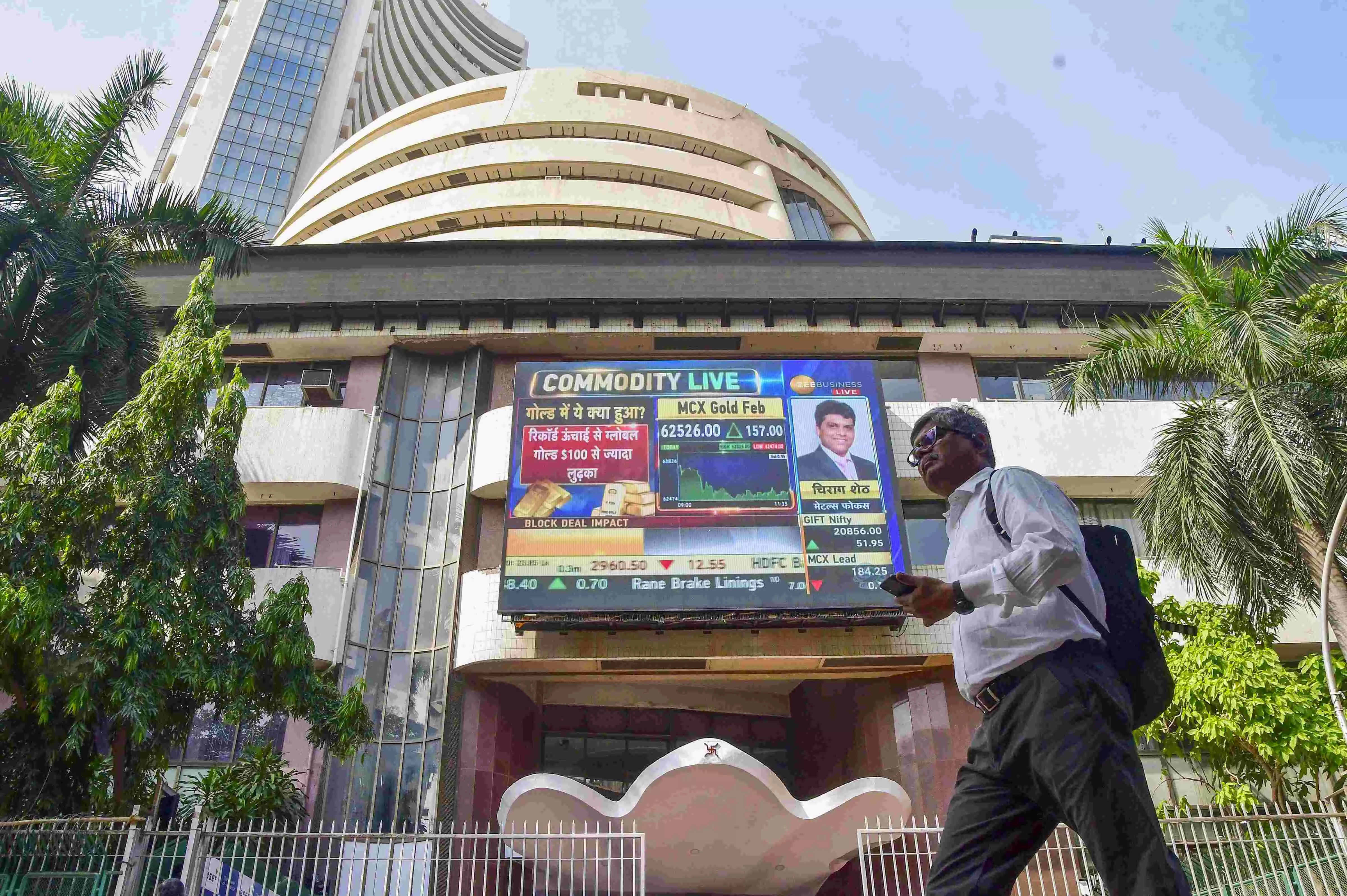 Sensex, Nifty slump in early trade on weak US markets, heavy selling in Infosys stock