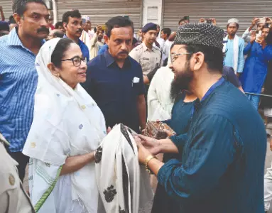 Mamata conveys message of peace & harmony from Furfura Sharif