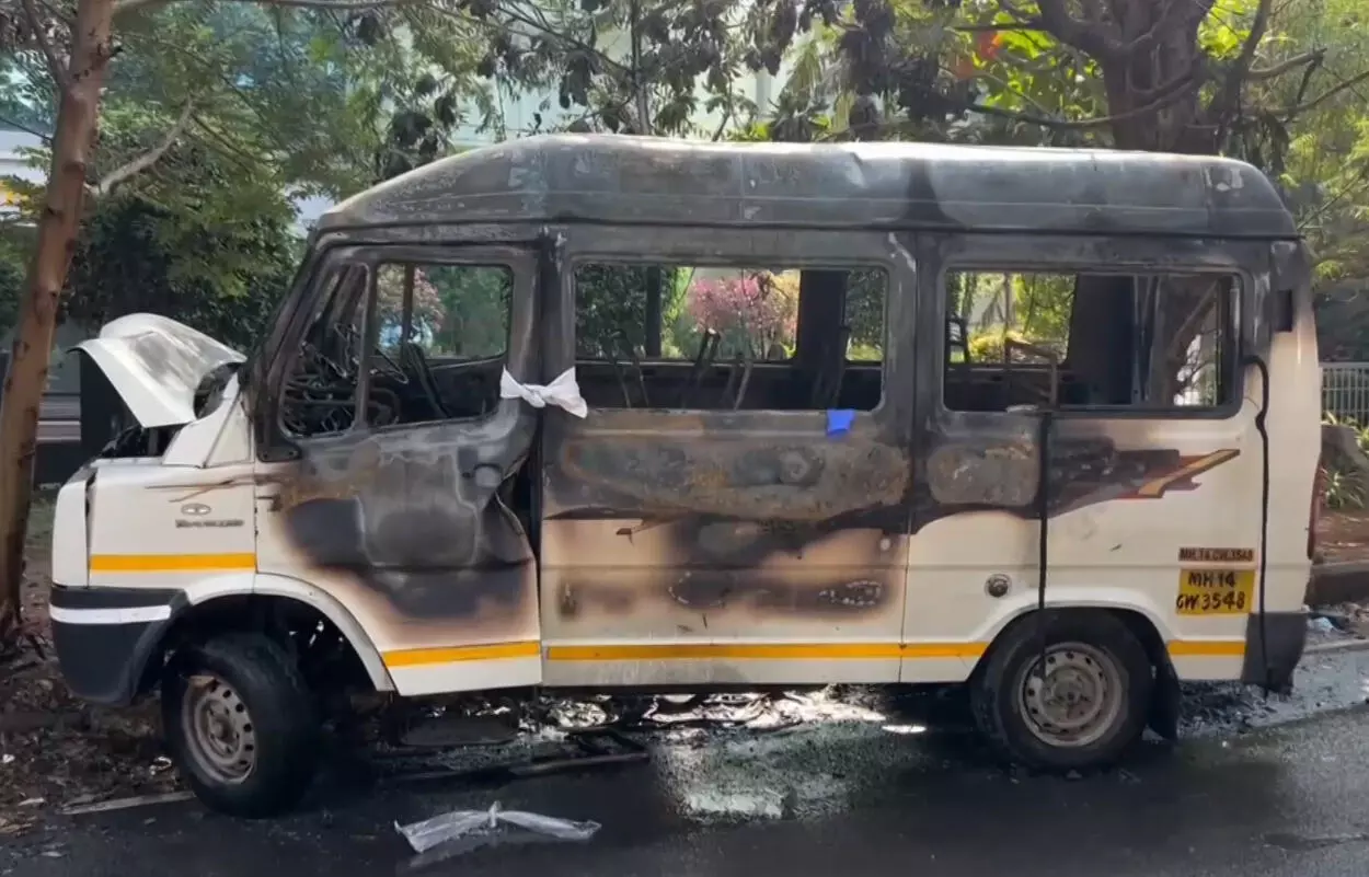 Four killed, five injured as minibus catches fire near Pune