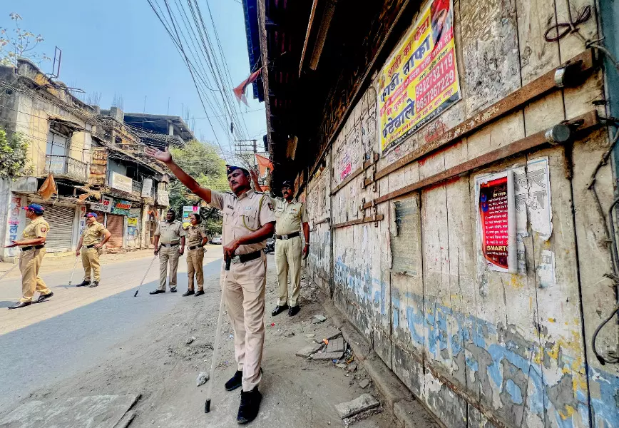 Those who attacked police in Nagpur will be dug out from graves: Fadnavis